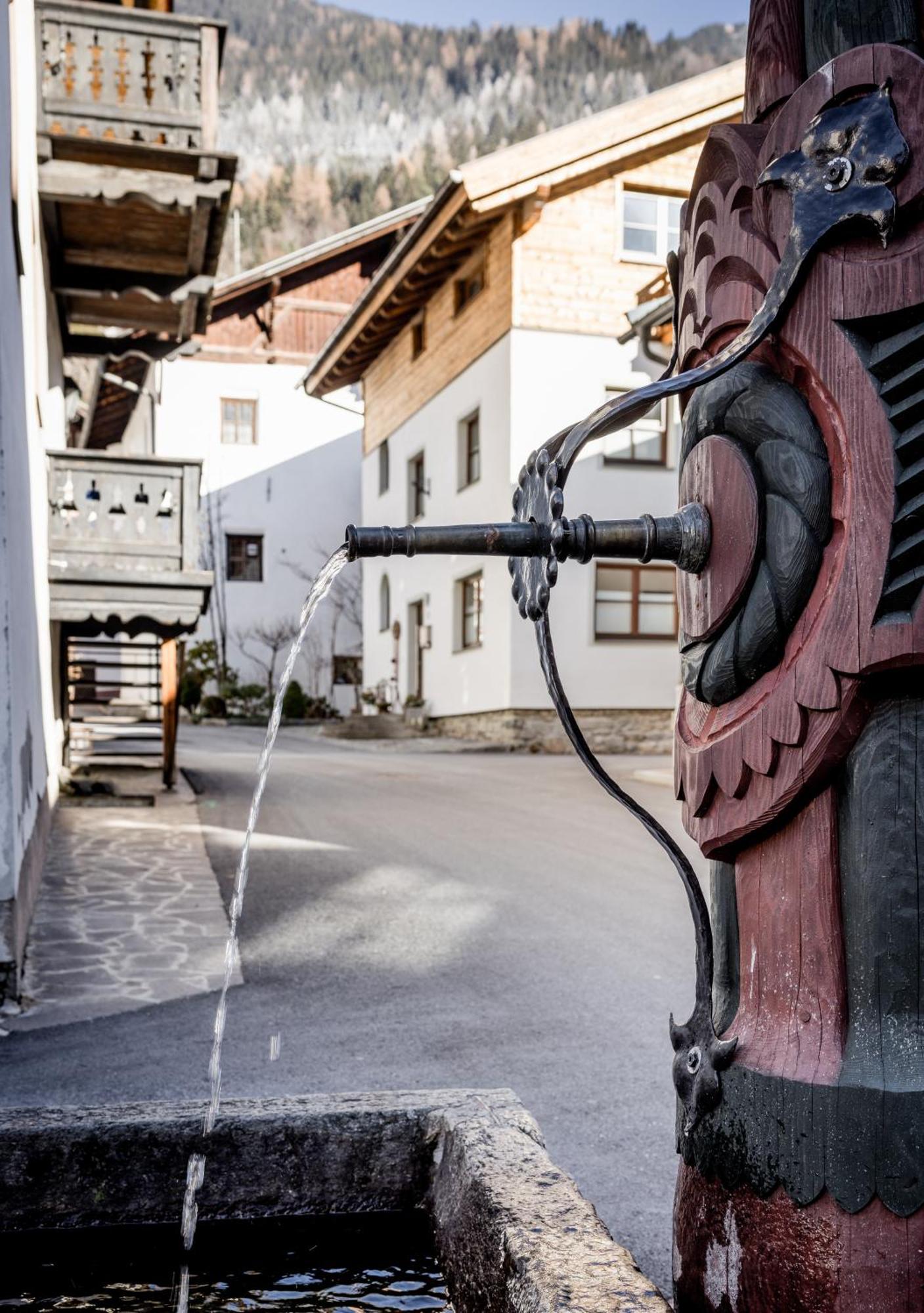 Am Dorfbrunnen Apartment Oetz Exterior photo